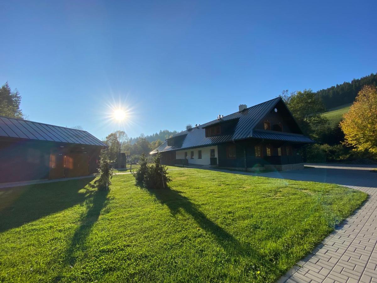 Appartamento Polansky Dvur Velké Karlovice Esterno foto
