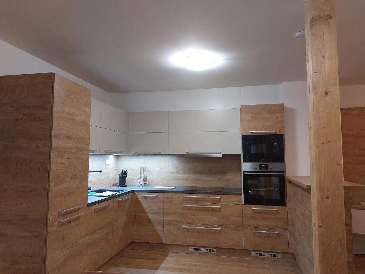 Appartamento Polansky Dvur Velké Karlovice Esterno foto