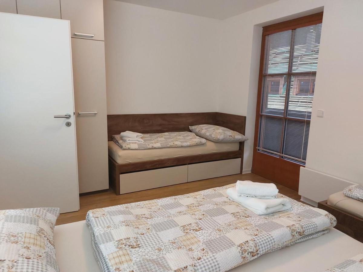 Appartamento Polansky Dvur Velké Karlovice Esterno foto