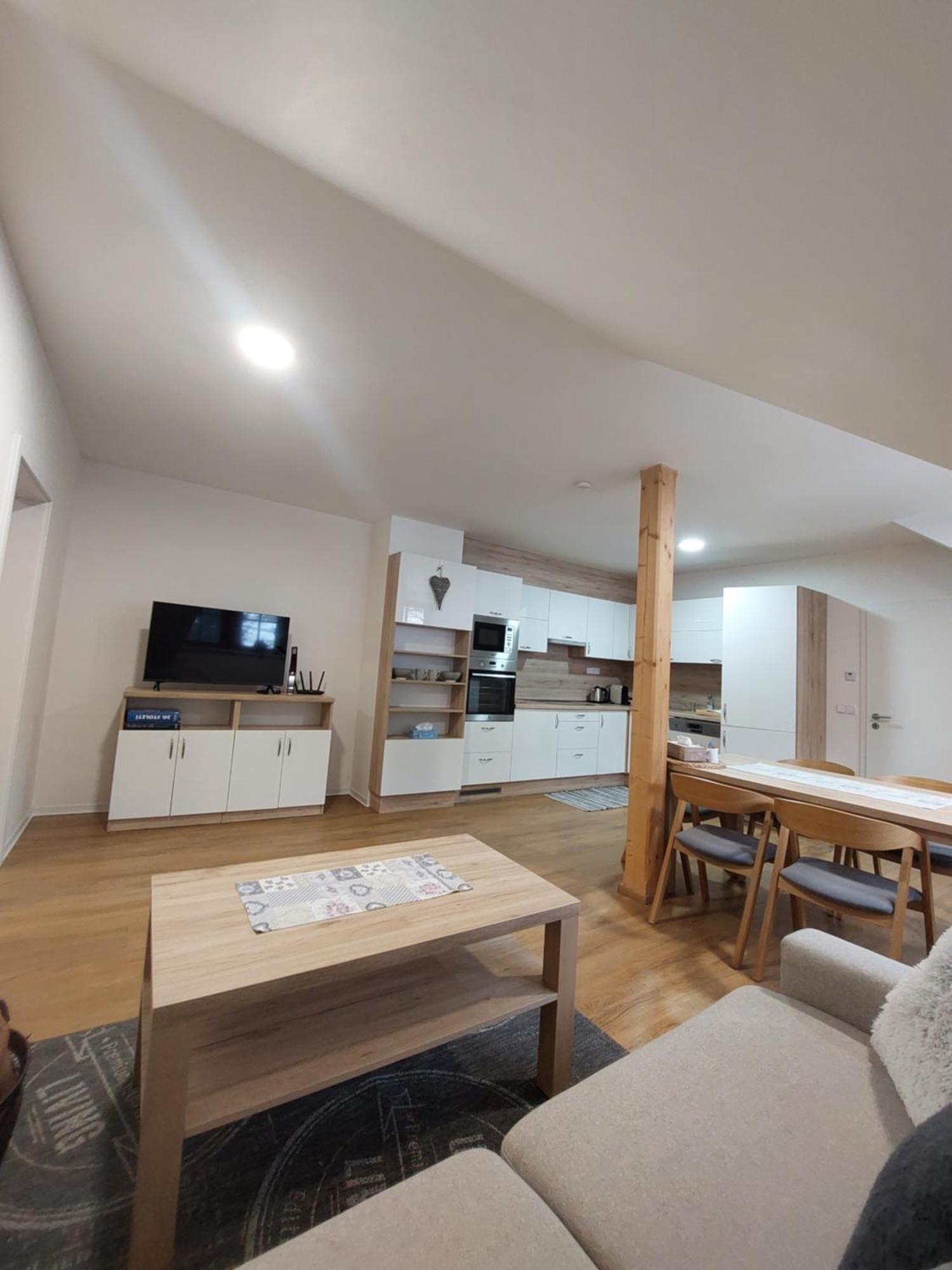 Appartamento Polansky Dvur Velké Karlovice Esterno foto